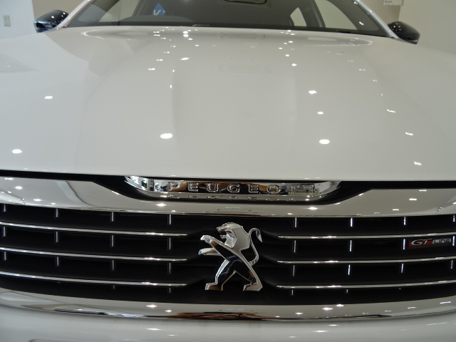 展示車入れ替え