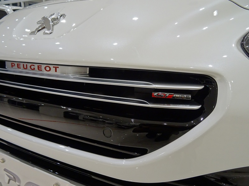 展示車入れ替え