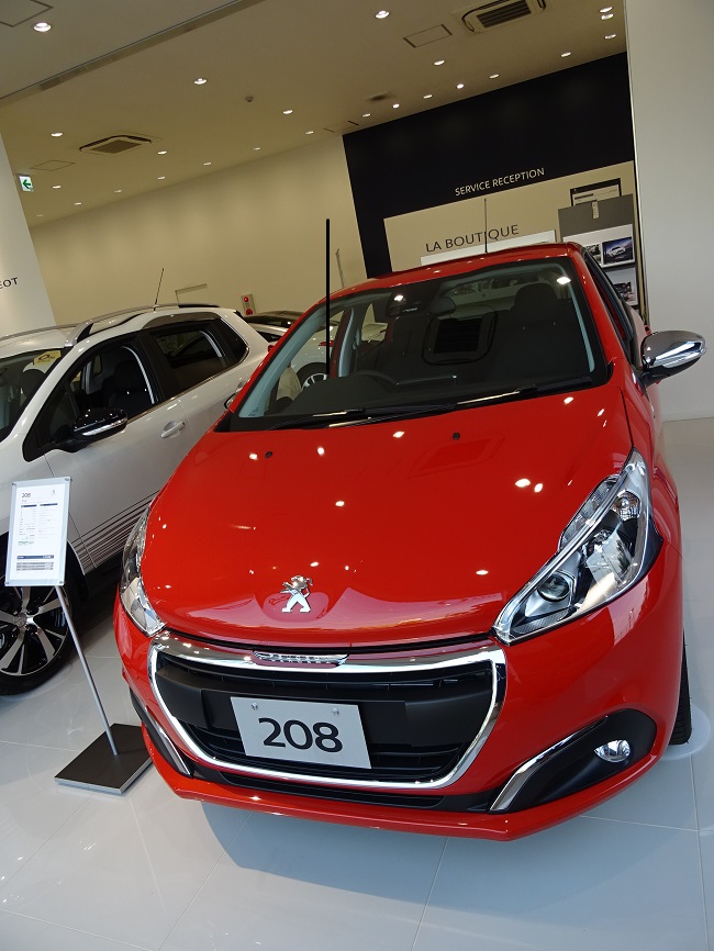 展示車入れ替え