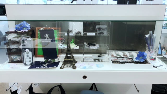 ブティック模様替え