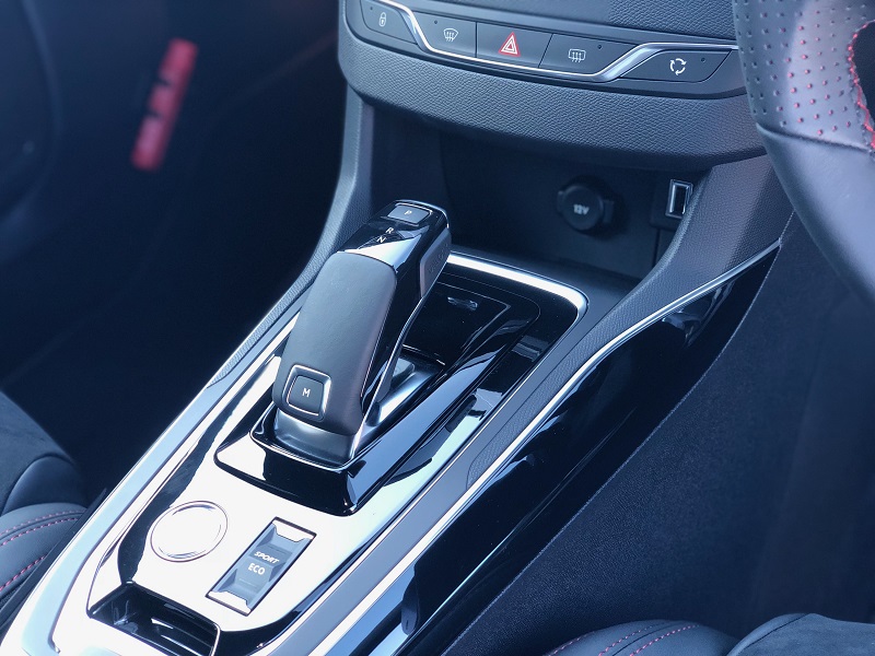 308GT BlueHDi 8SPEED DEBUT FAIR