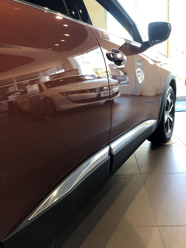 ショールームのお車③