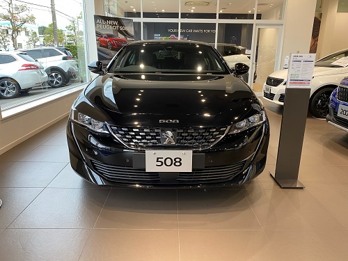 展示車入れ替え