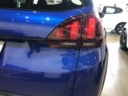 誰でしょうか？