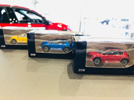 208&2008ミニカー☆