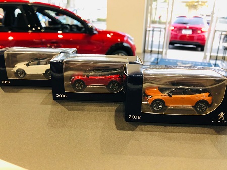 208&2008ミニカー☆