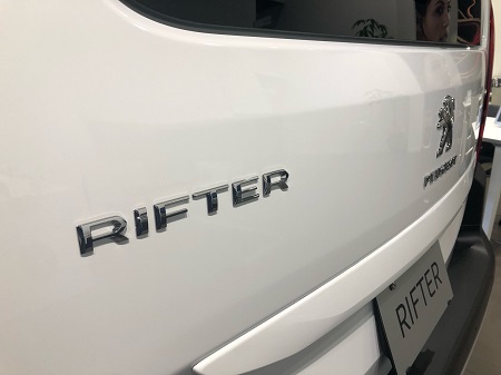 展示車×RIFTER