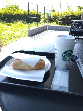 スタバはスターバックスコーヒーの事です。