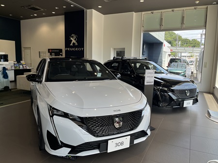 本日も暑さに負けず営業しております‼