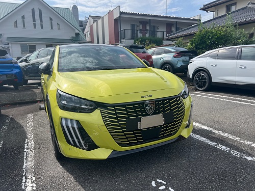 NEW208 Debut!!　＆　展示車入れ替え