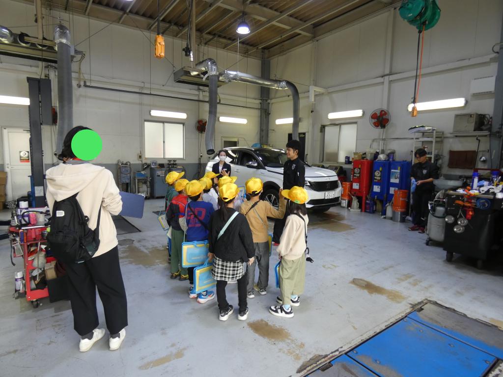 地域の小学生の皆さんが見学に来てくださいました♪