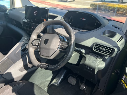 冬場に嬉しいハンドルヒーター