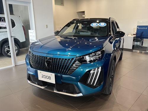 展示車入れ替え