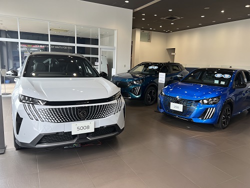 展示車入れ替え