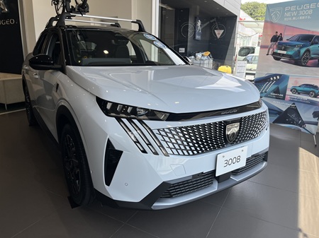 ショールームのお車