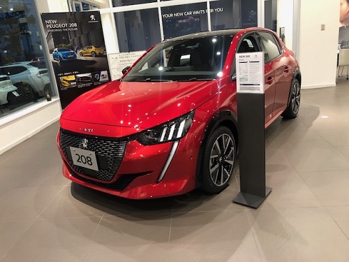 208展示車
