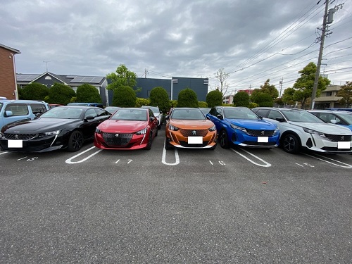 とある日の駐車場