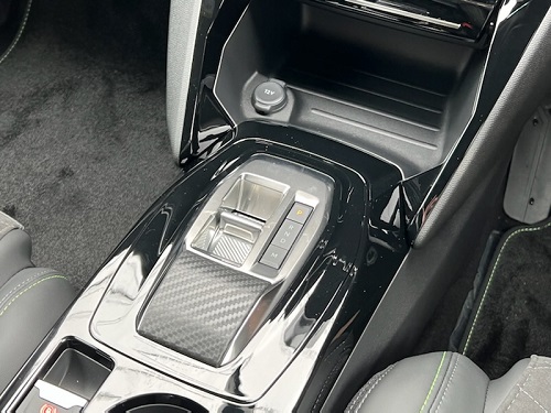 NEW☆試乗車 ～208GT P.G.R ニューセレクター～