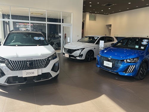 展示車入れ替え～NEW208～